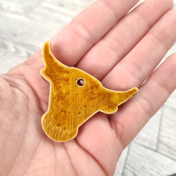 Bull Horns Decorative Pendant Figure 2" Wide - Picture 2 of 10